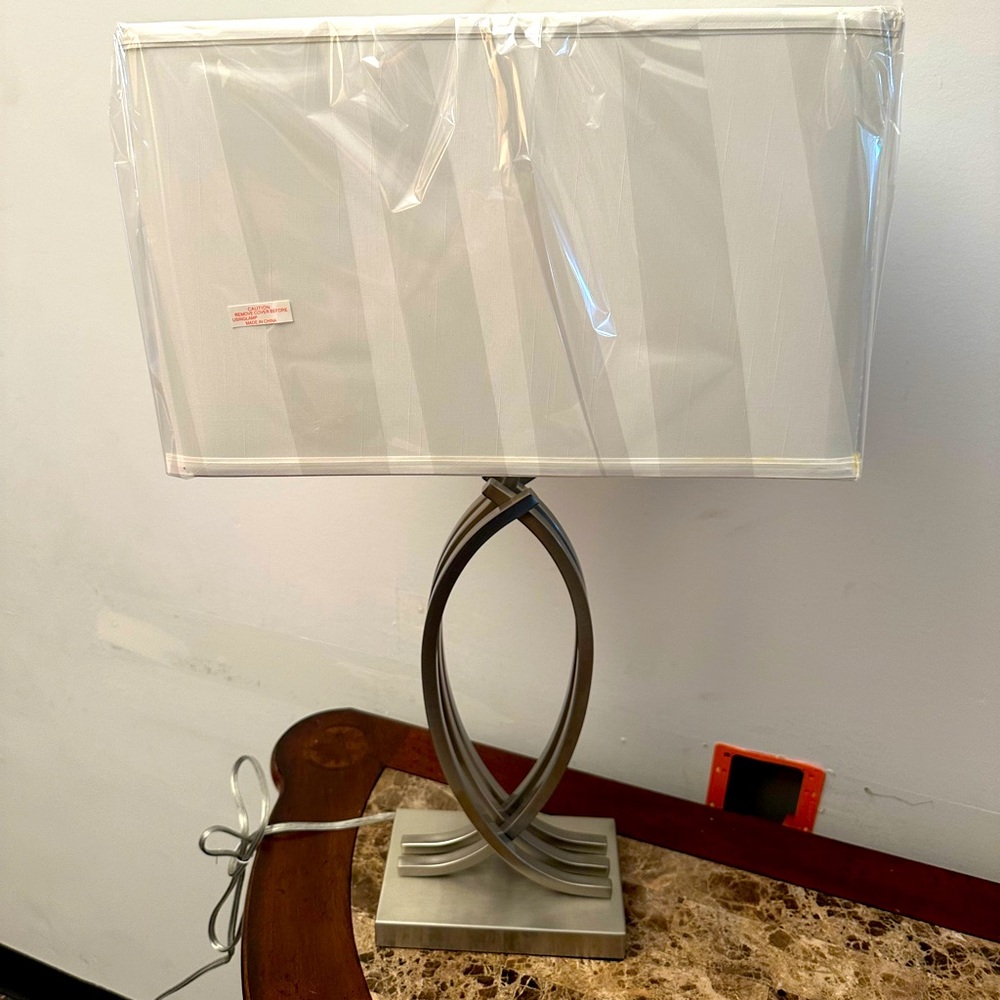 Light source lamp new in box